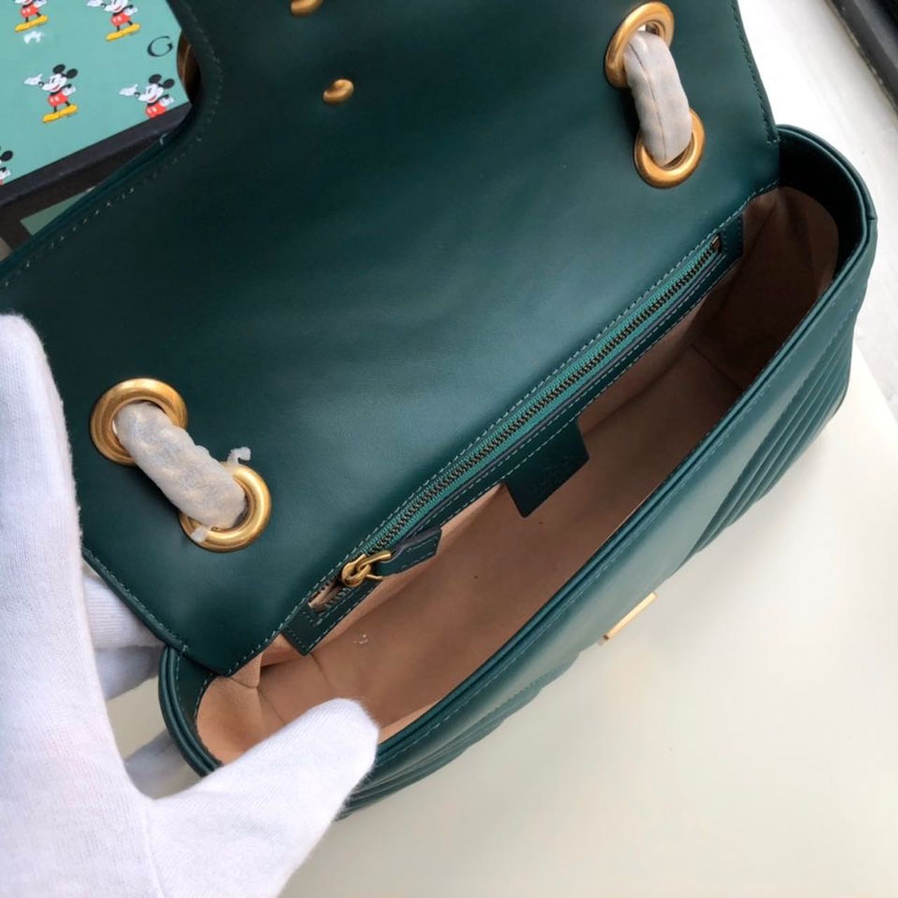 Gucci GG Marmont Small Matelassé Shoulder Bag Green Matelassé Chevron For Women 10in/26cm 443497