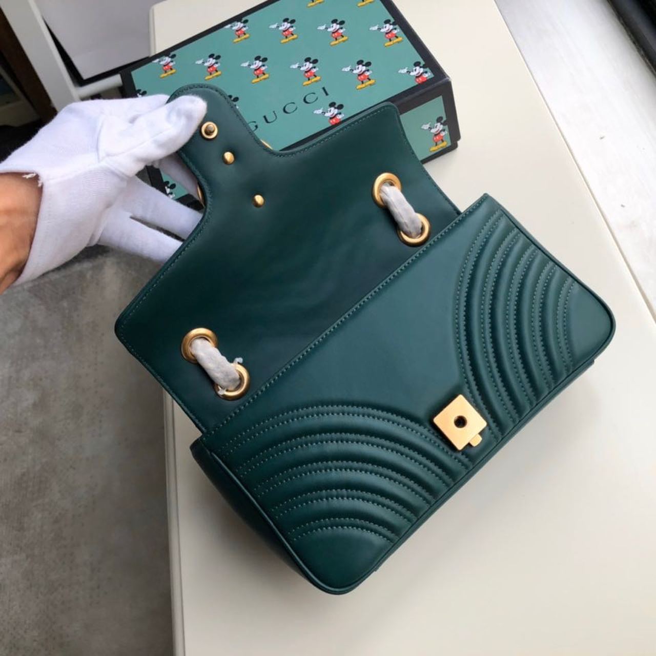 Gucci GG Marmont Small Matelassé Shoulder Bag Green Matelassé Chevron For Women 10in/26cm 443497