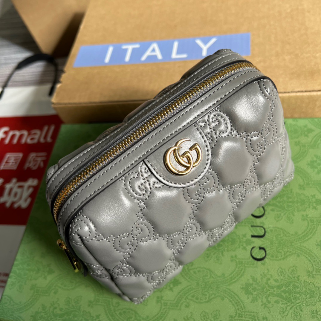 Gucci GG Matelass? Beauty Case Black/Pink/Grey For Women?  ?726047 UM8IG 1000 6.2 in/ 16 cm