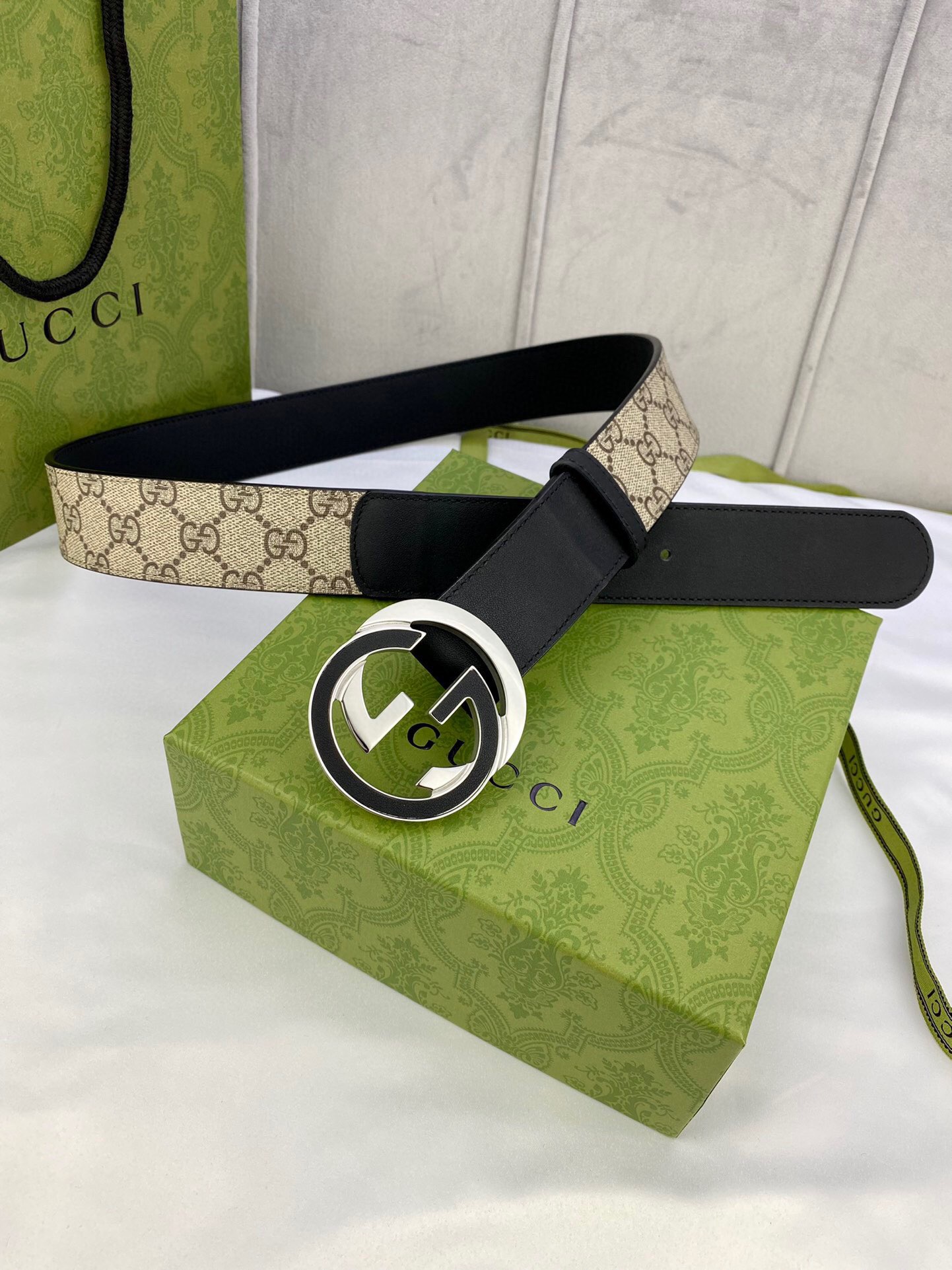 Gucci GG Supreme Belt With Interlocking G Buckle Beige/Ebony GG Supreme And Black For Women, Women Belt