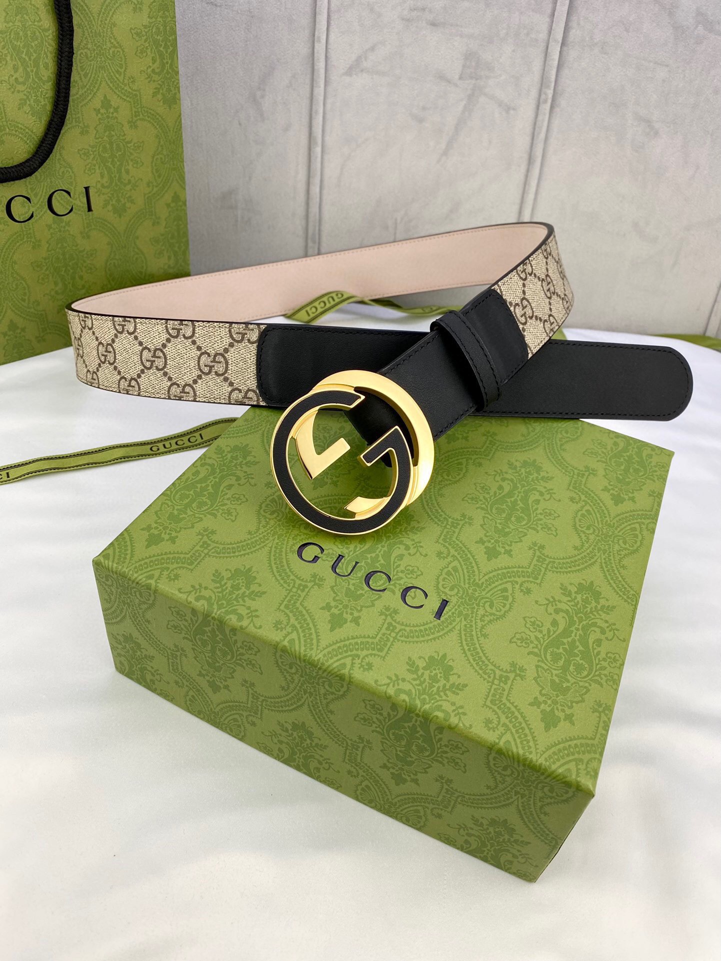 Gucci GG Supreme Belt With Interlocking G Buckle Beige/Ebony GG Supreme And Black For Women, Women Belt