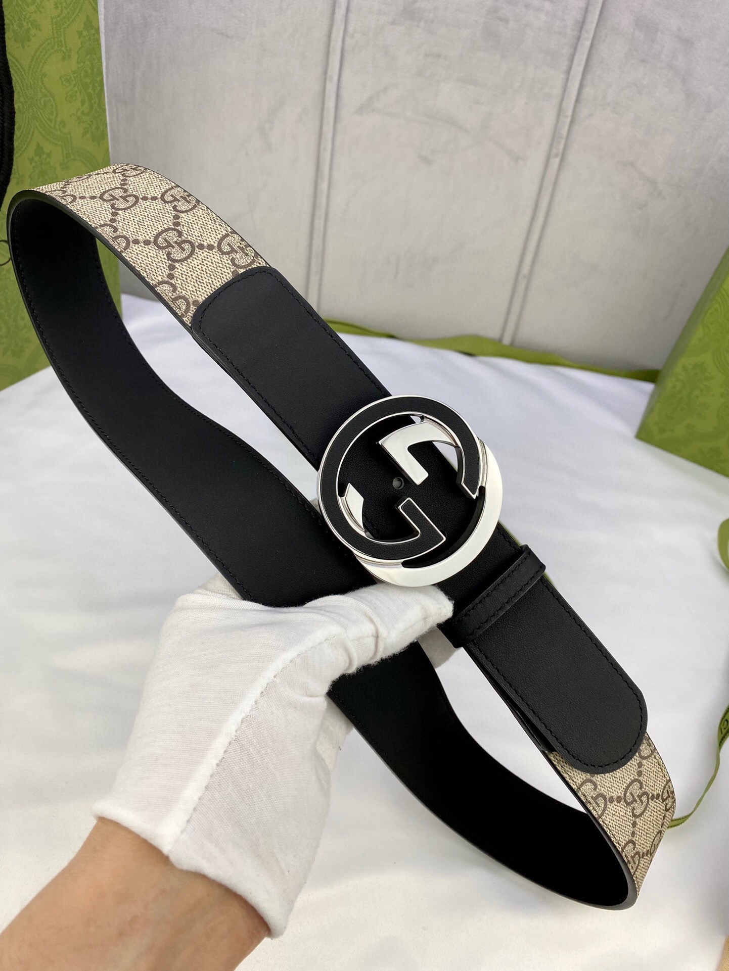 Gucci GG Supreme Belt With Interlocking G Buckle Beige/Ebony GG Supreme And Black For Women, Women Belt