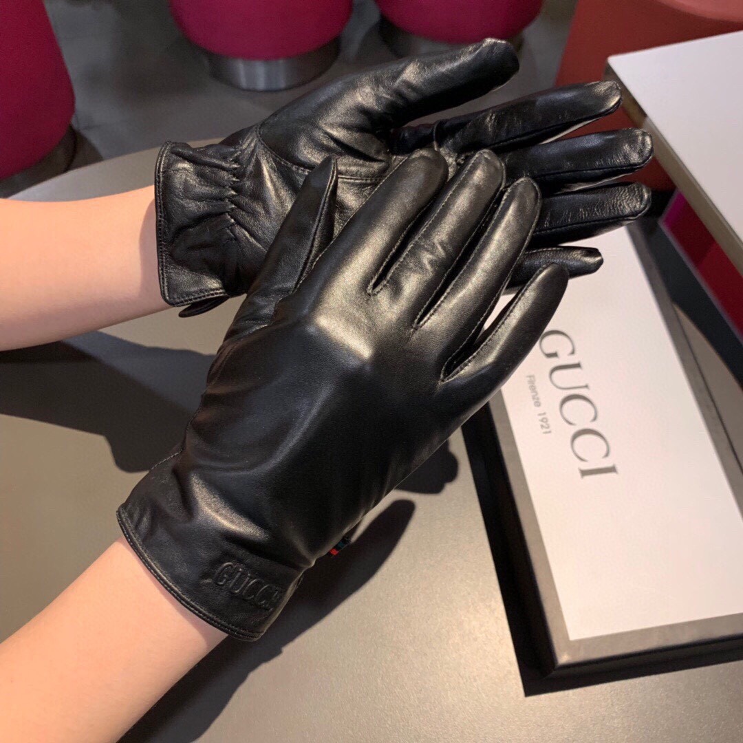 Gucci Gloves With Signature Double G Motif In Black