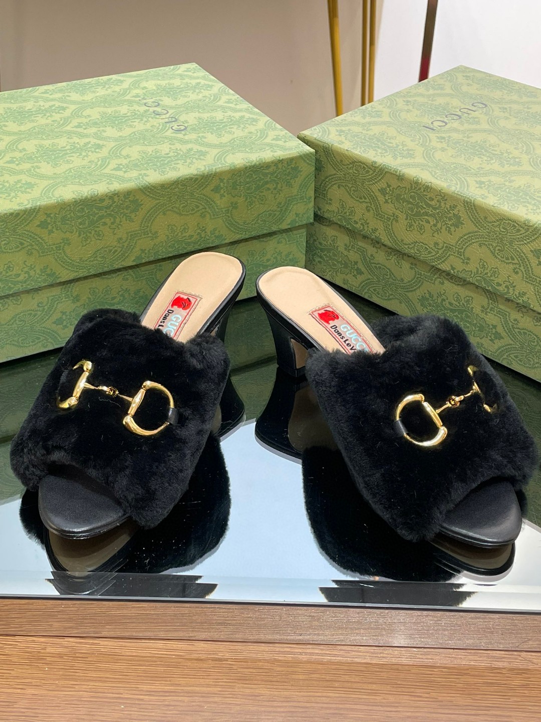 Gucci Horsebit Slide Sandal With Fur Black For Women