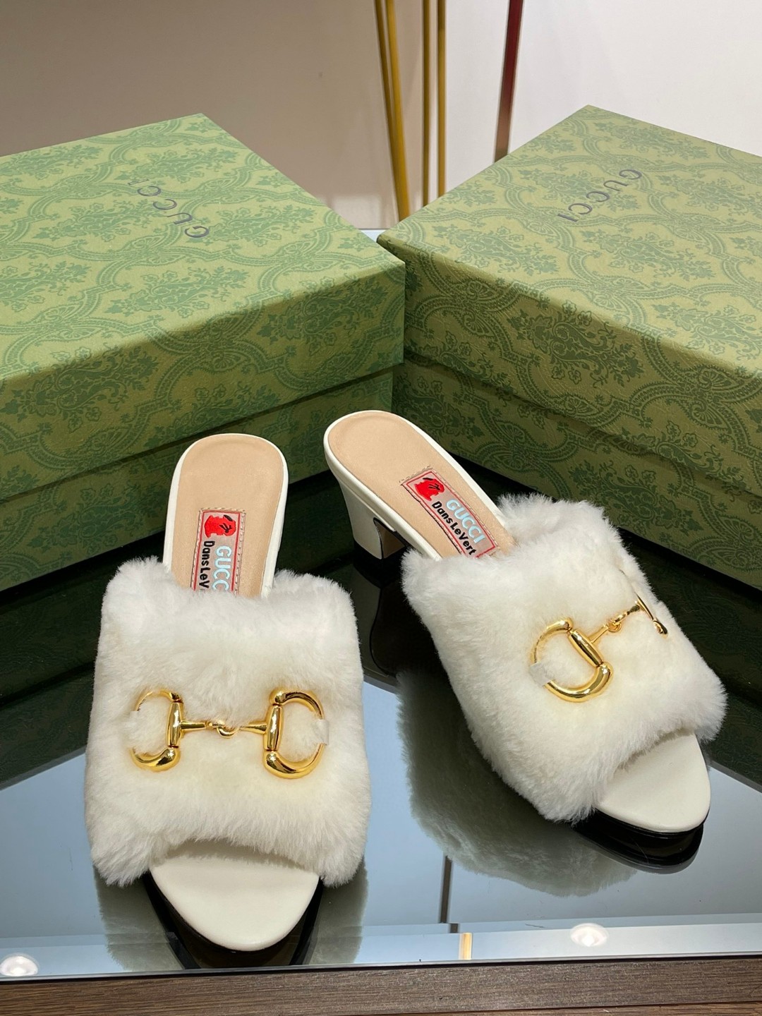 Gucci Horsebit Slide Sandal With Fur White For Women
