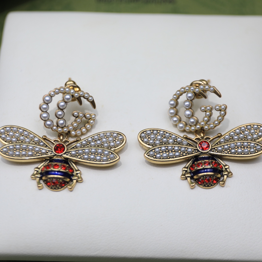 Gucci Interlocking And Bee Pearl Earrings Gold Tone For Women