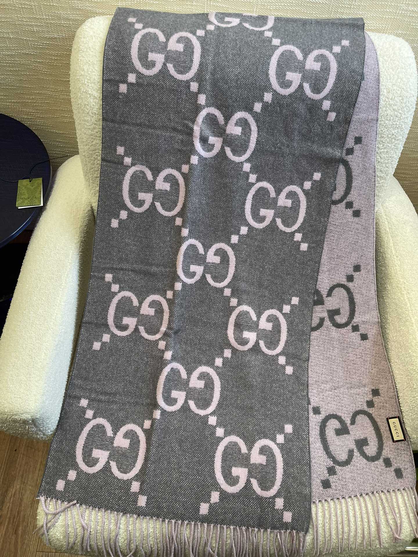 Gucci Jacquard Grey Scarf 180cm/71in