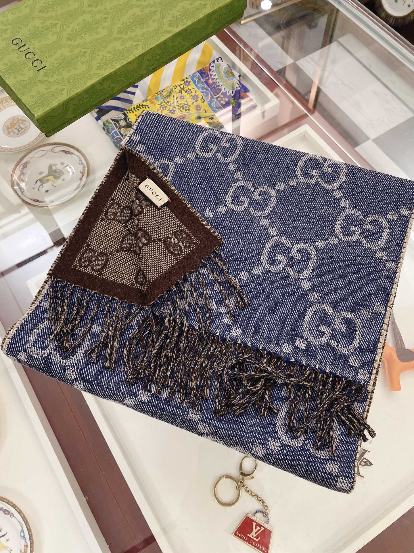 Gucci Jacquard Pattern Knit With Tassels Navy and Brown 190cm/75in 676610 3G200 4165
