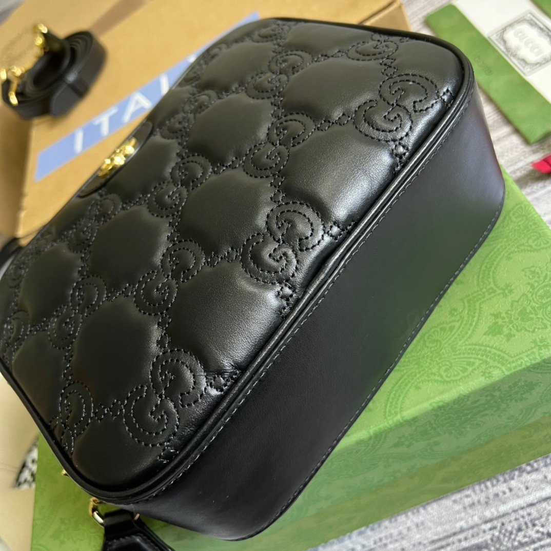 Gucci Matelasse Shoulder Bag Black For Women, Women’s Bags 8.5in/22cm GG 702234 UM8HG 1046