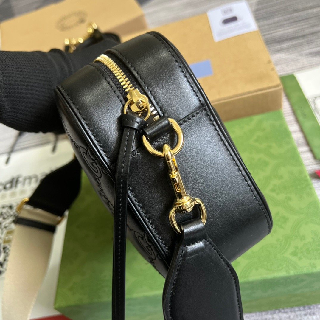 Gucci Matelasse Shoulder Bag Black For Women, Women’s Bags 8.5in/22cm GG 702234 UM8HG 1046