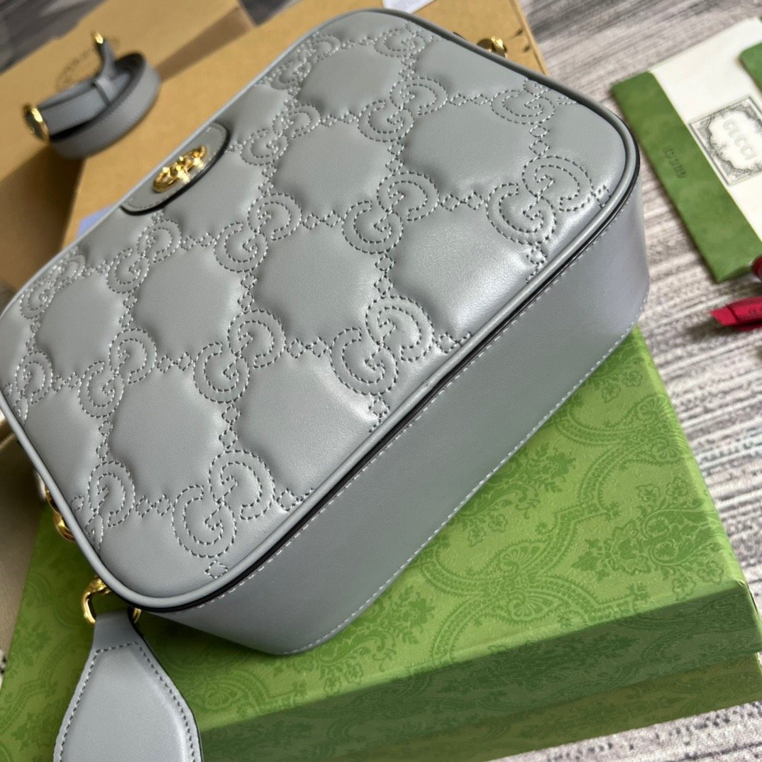 Gucci Matelasse Shoulder Bag Grey For Women, Women’s Bags 8.5in/22cm GG 702234 UM8HG 1563