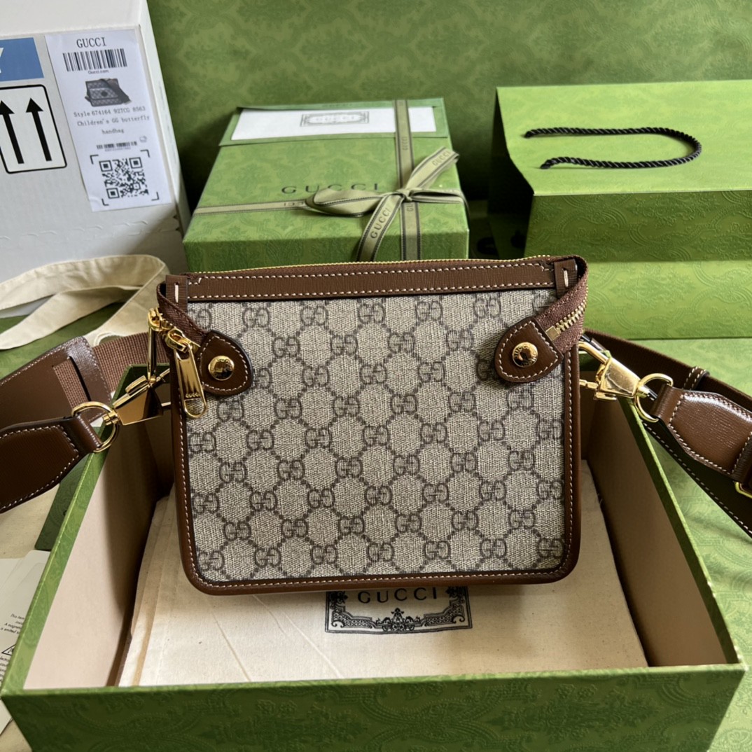 Gucci Messenger Bag With Interlocking G Beige And Ebony GG Supreme Canvas And Brown For Men 8in/21cm GG 674164 92THG