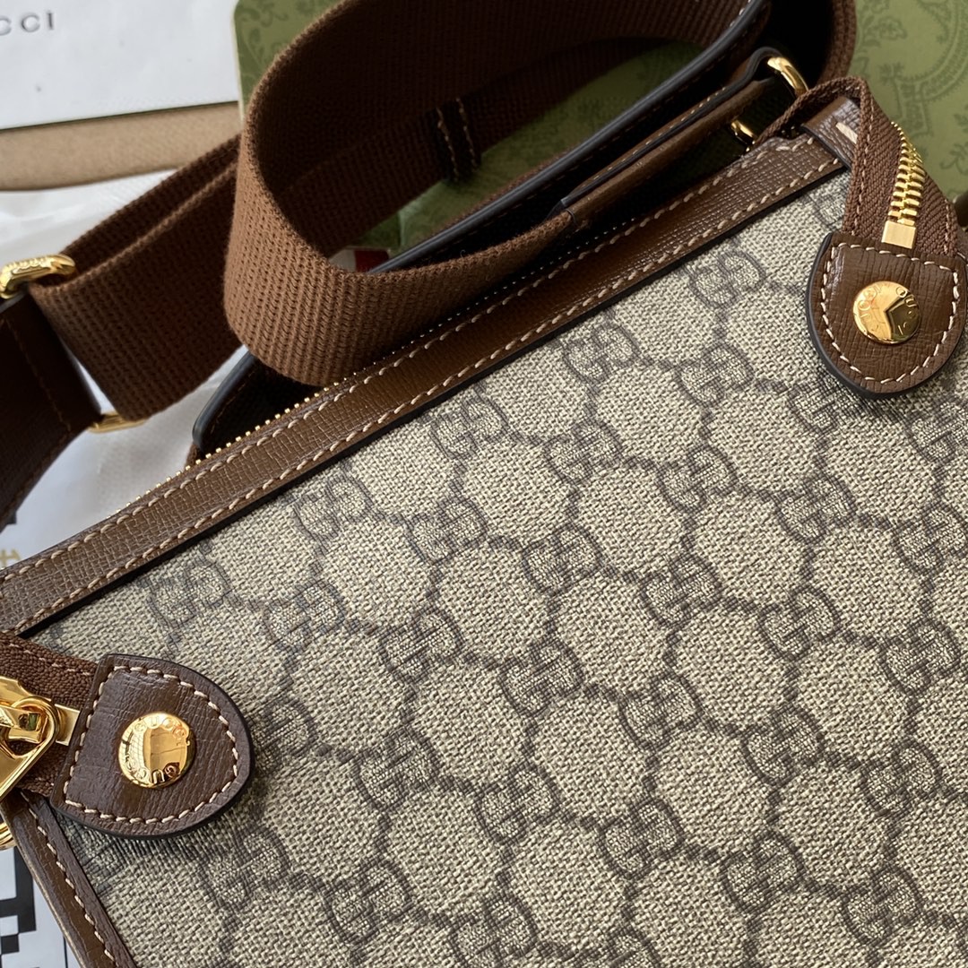 Gucci Messenger Bag With Interlocking G Beige/Ebony GG Supreme Canvas For Men 8.3in/21cm GG