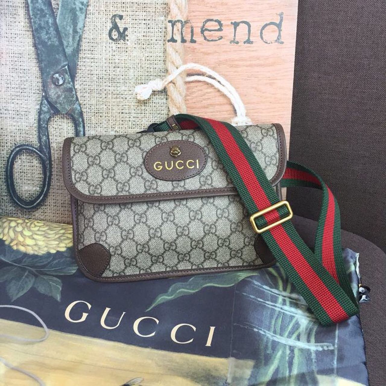 Gucci Neo Vintage GG Supreme Belt Bag Beige/ebony GG Supreme Canvas With Brown For Women 9.4in/24cm