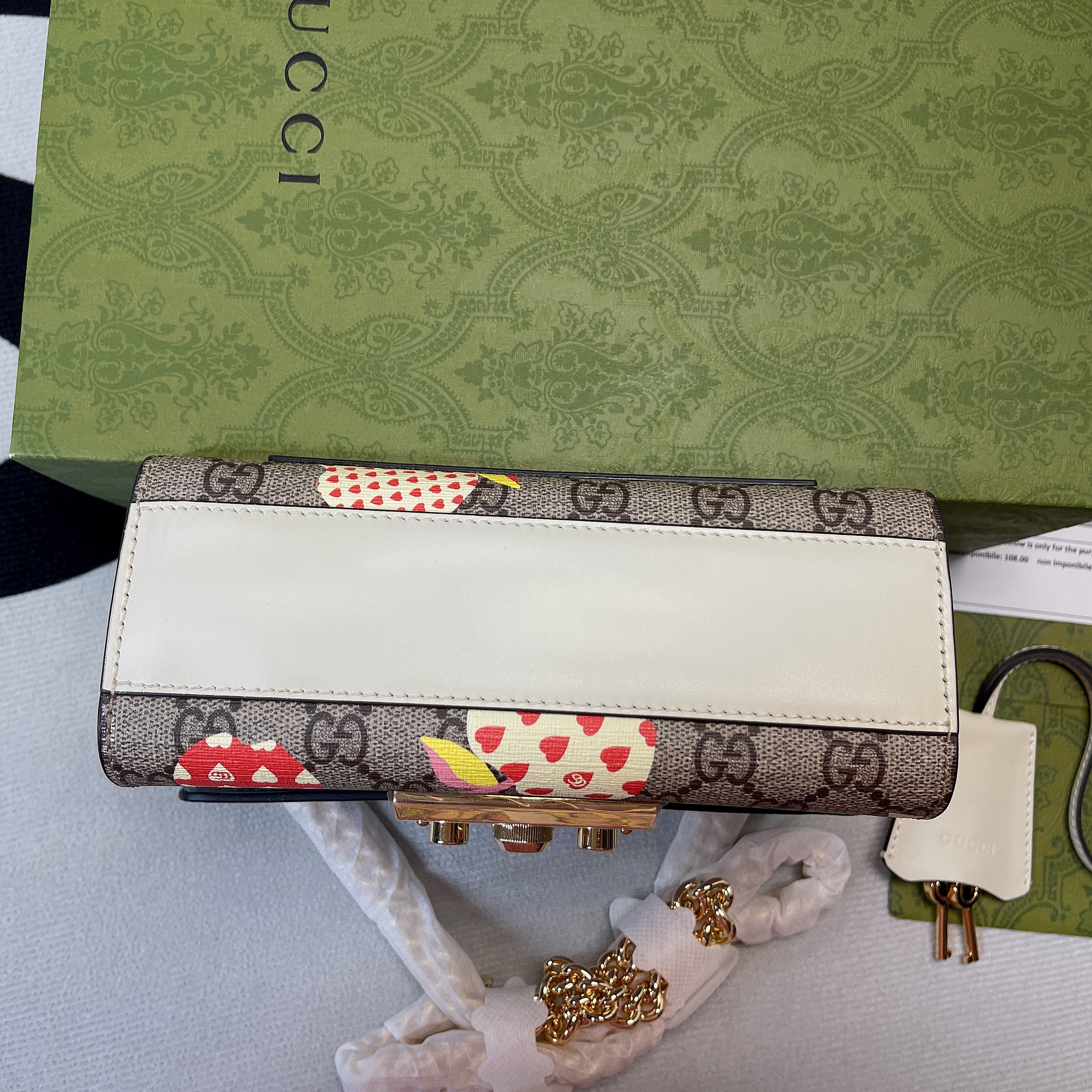 Gucci Padlock Small Gucci Strawberry Shoulder Bag Beige For Women, Women’s Bags 7.9in/20cm GG