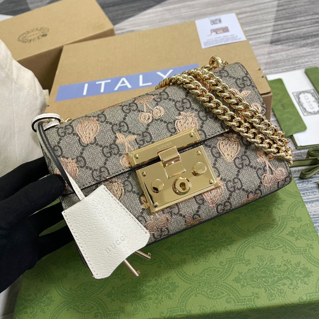 Gucci Padlock Small Gucci Strawberry Shoulder Bag Beige For Women, Women’s Bags 7.9in/20cm GG