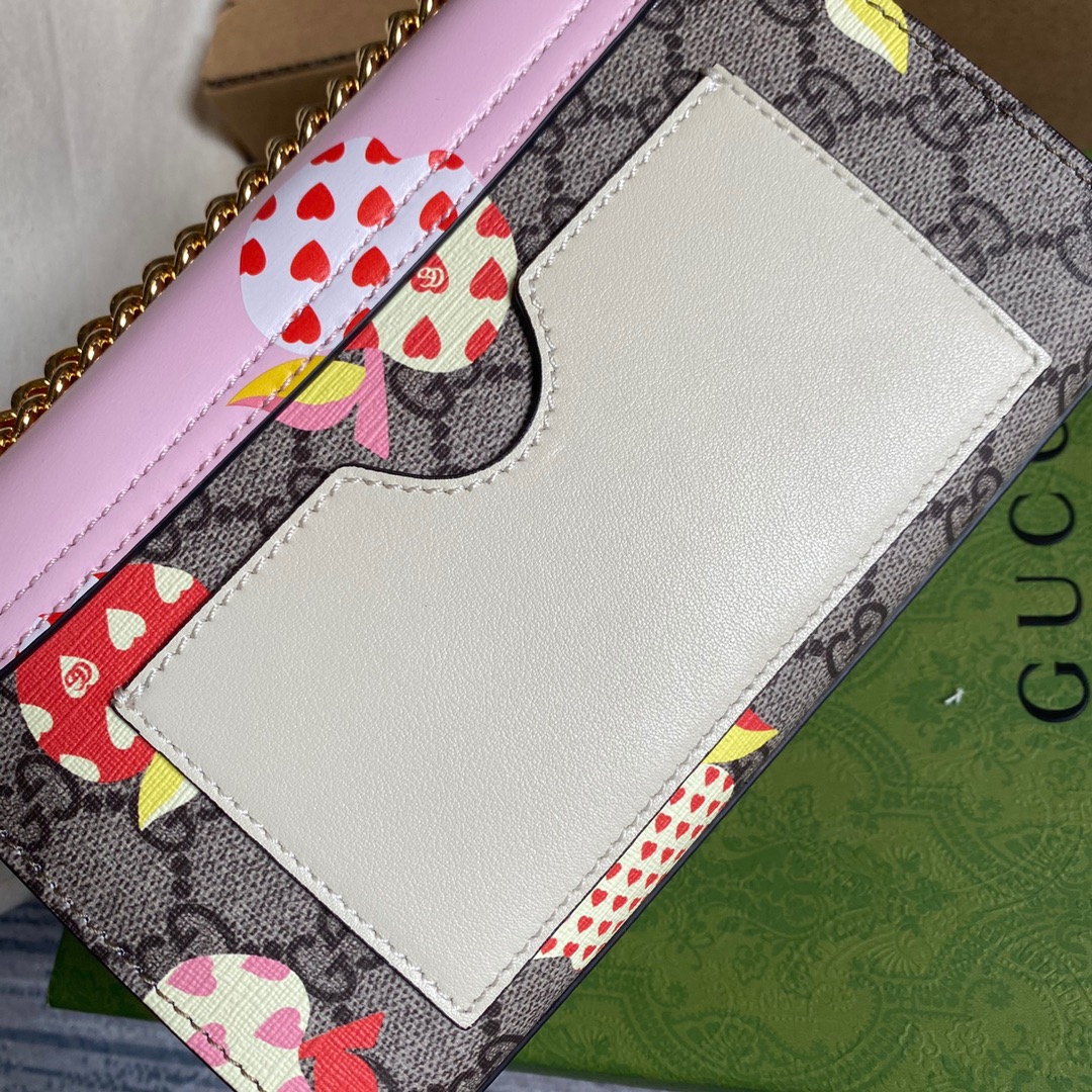 Gucci Padlock Small Gucci Strawberry Shoulder Bag Beige For Women, Women’s Bags 7.9in/20cm GG