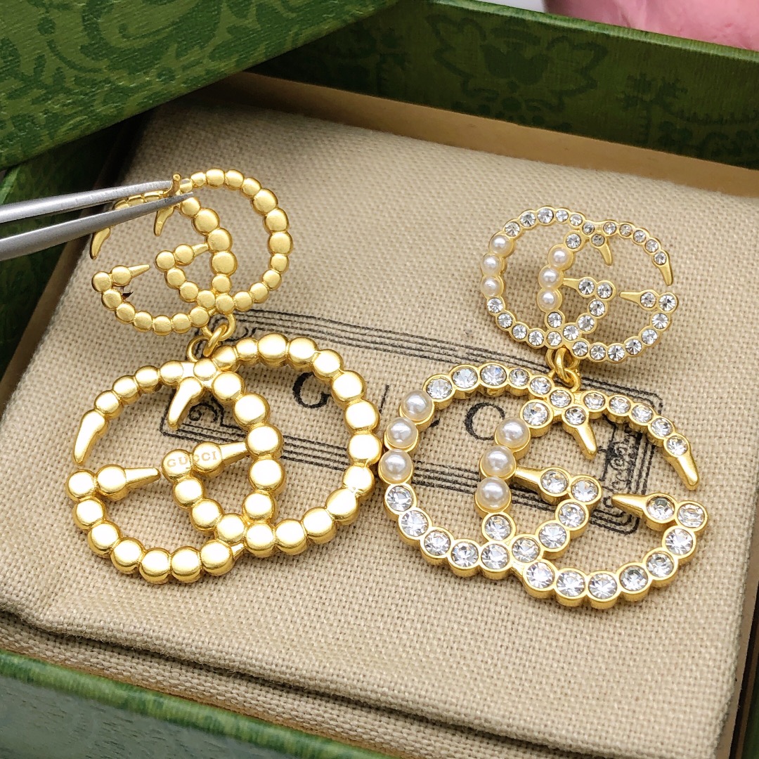 Gucci Pearl Stud Earrings Gold For Women