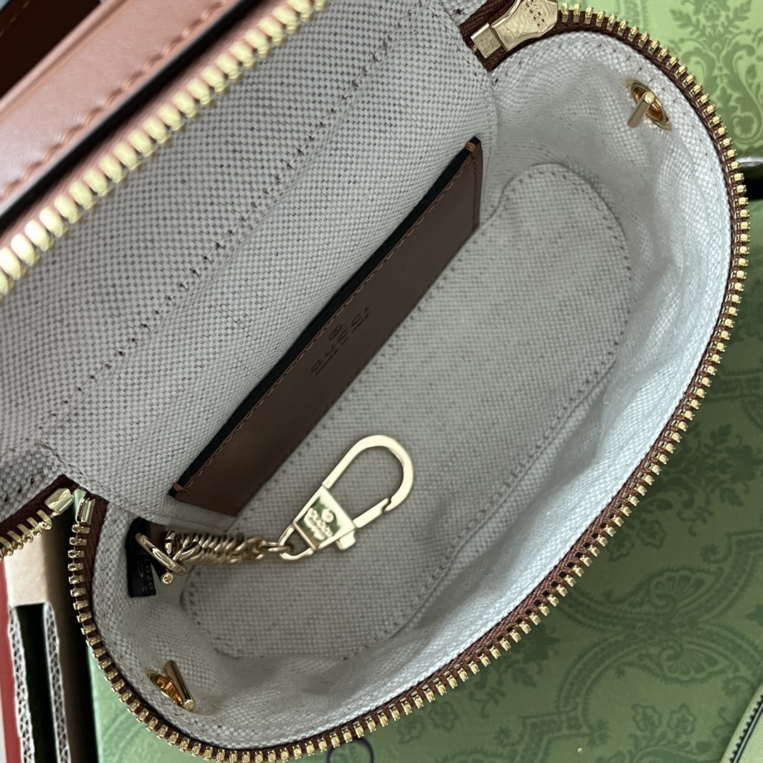 Gucci Quilted GG Mini Handbag Brown For Women, Women’s Bags 6.3in/16cm GG 723770 UM8IG 2546