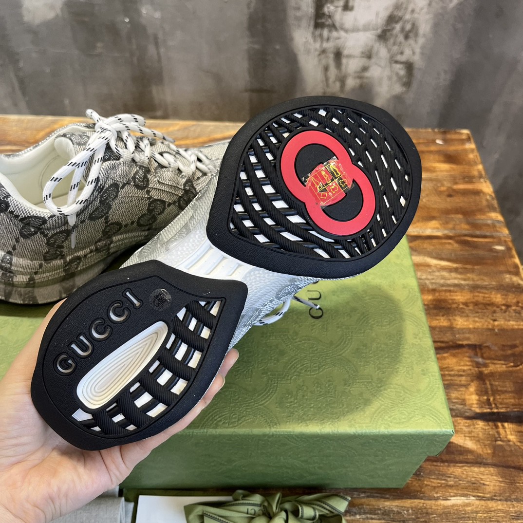 Gucci Run Sneaker Grey For Men