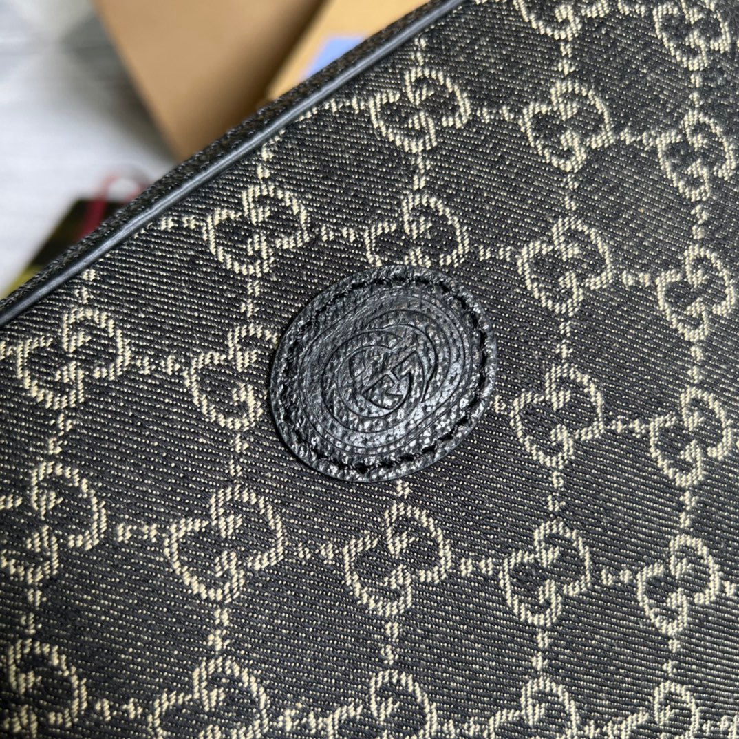 Gucci Shoulder Bag With Interlocking G Black And White GG Supreme Canvas For Women  9.6in/24.5cm GG