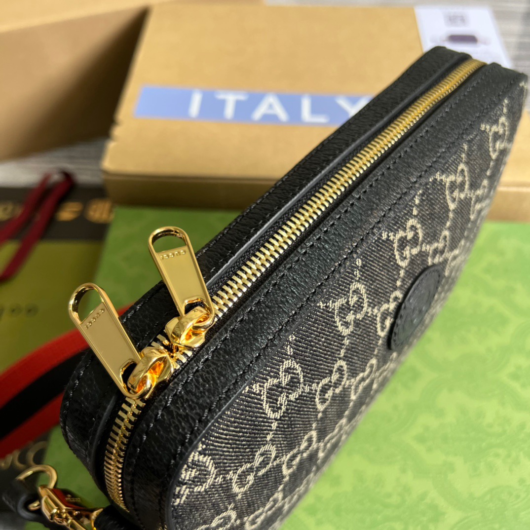 Gucci Shoulder Bag With Interlocking G Black And White GG Supreme Canvas For Women  9.6in/24.5cm GG