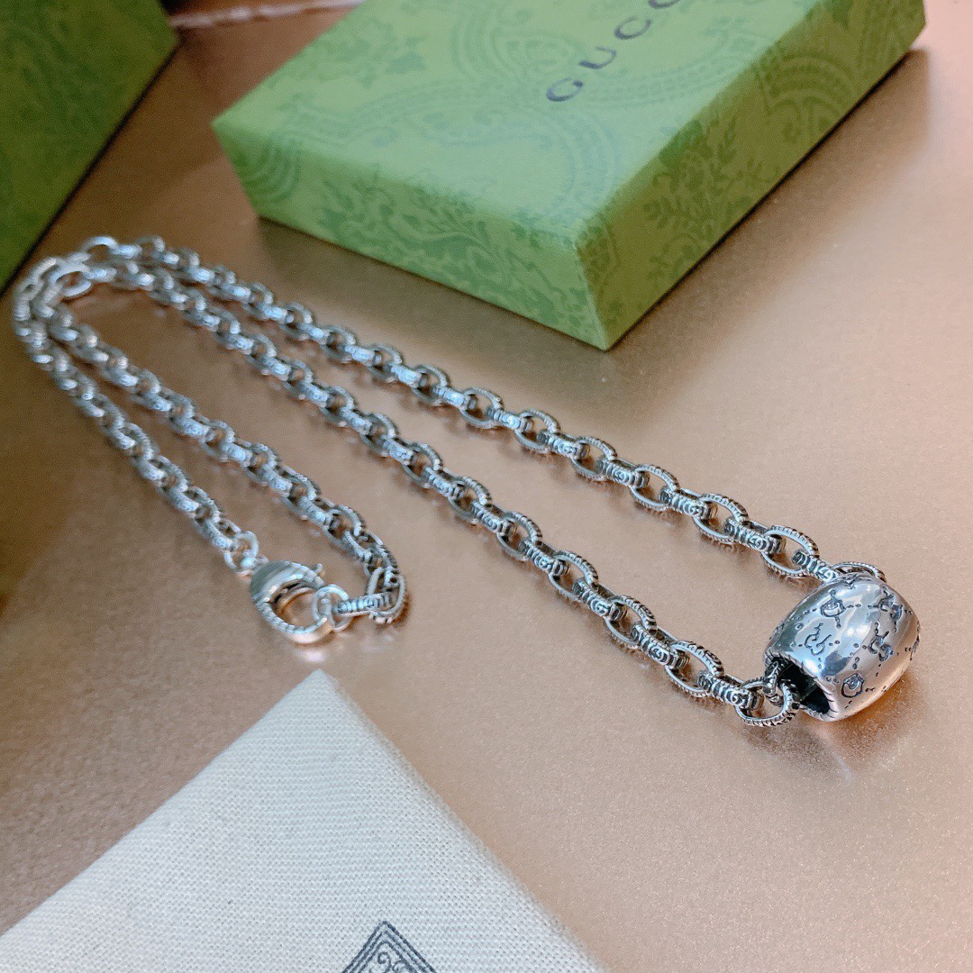 Gucci Simple Pendant Necklace Silver Tone For Women