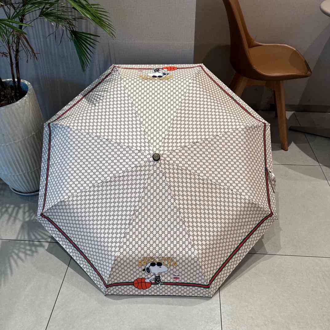 Gucci Snoopy Printed Folding Umbrella White