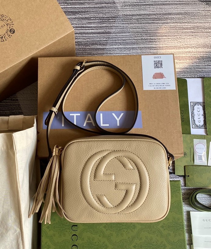 Gucci Soho Small Disco Bag Beige For Women, Women’s Bags, Shoulder And Crossbody Bags 8in/21cm GG 308364