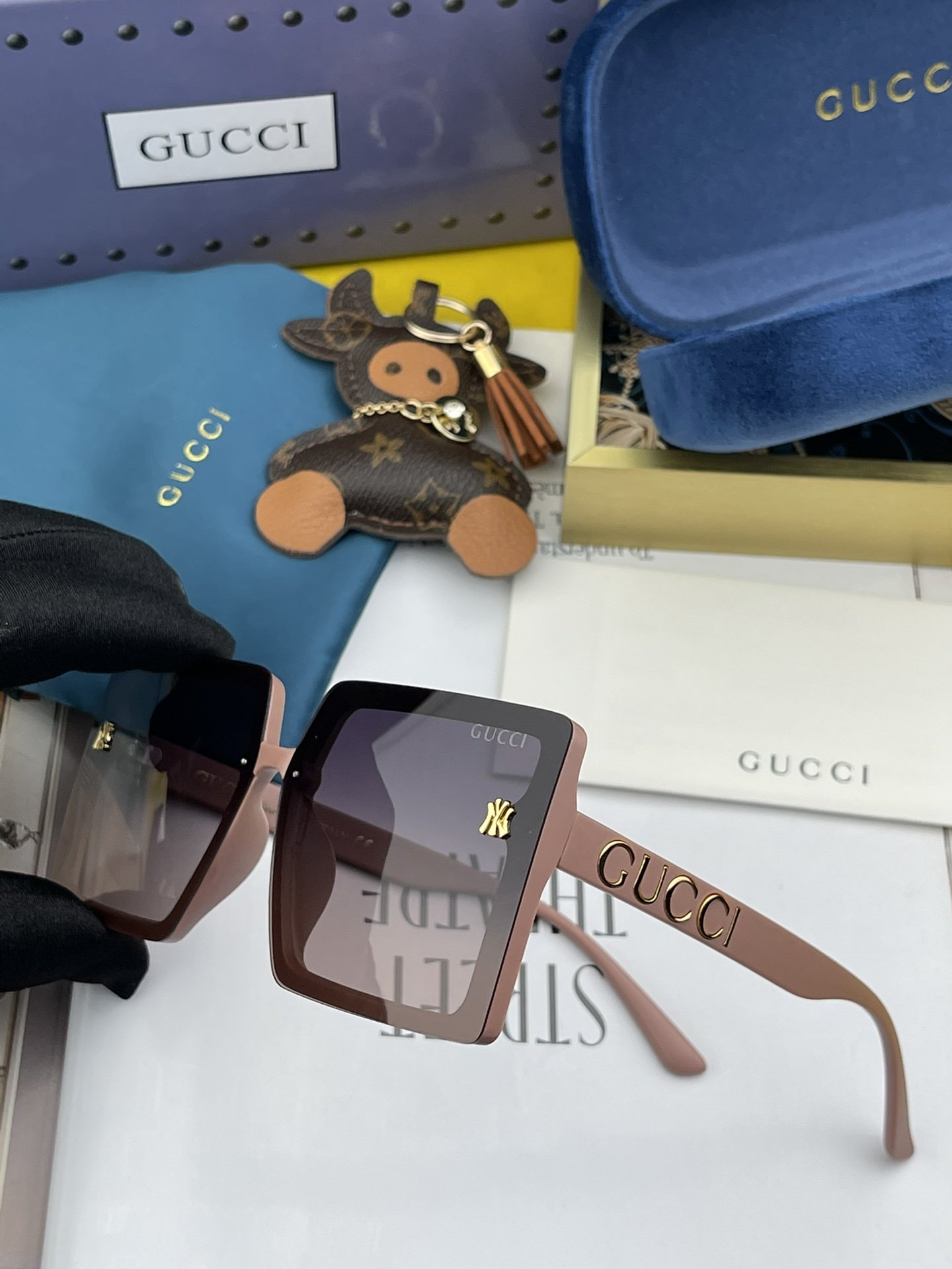 Gucci Square Frame Sunglasses