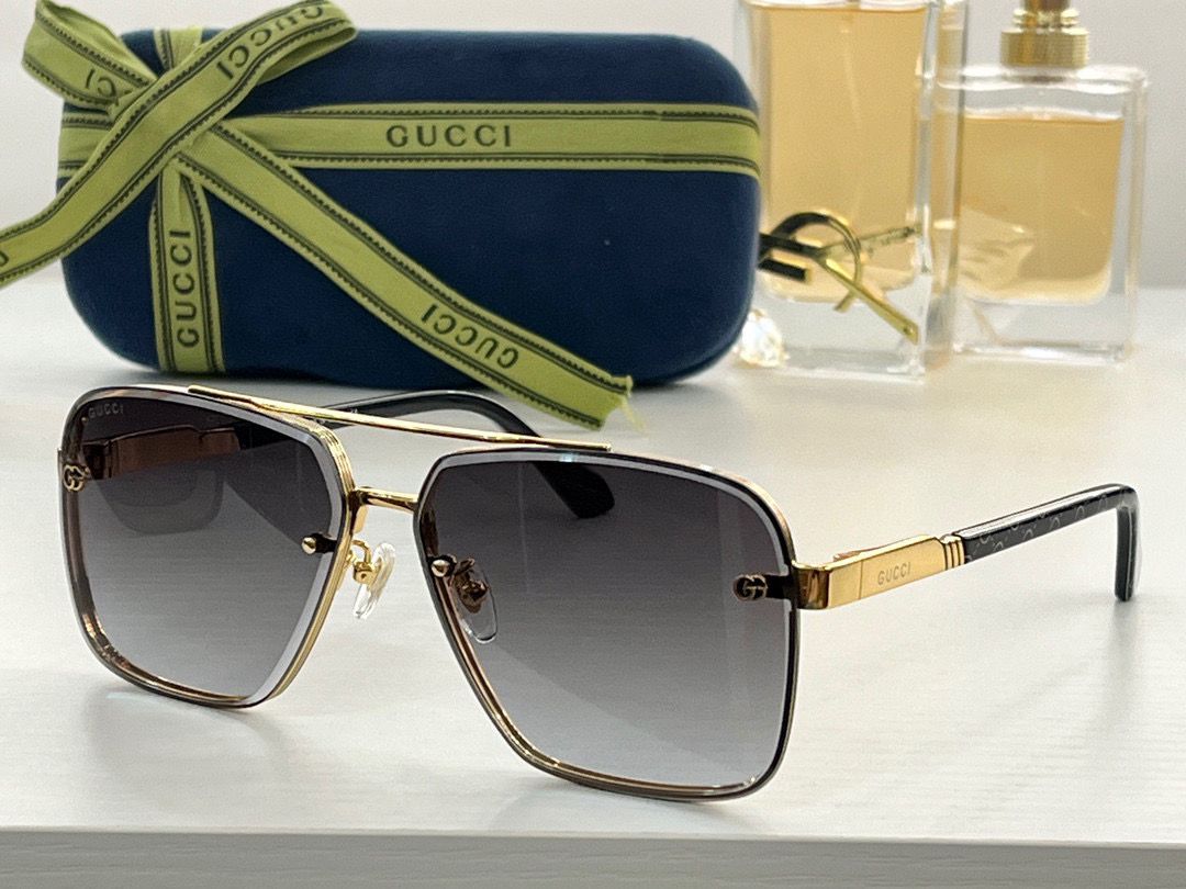 Gucci Square Frame Sunglasses