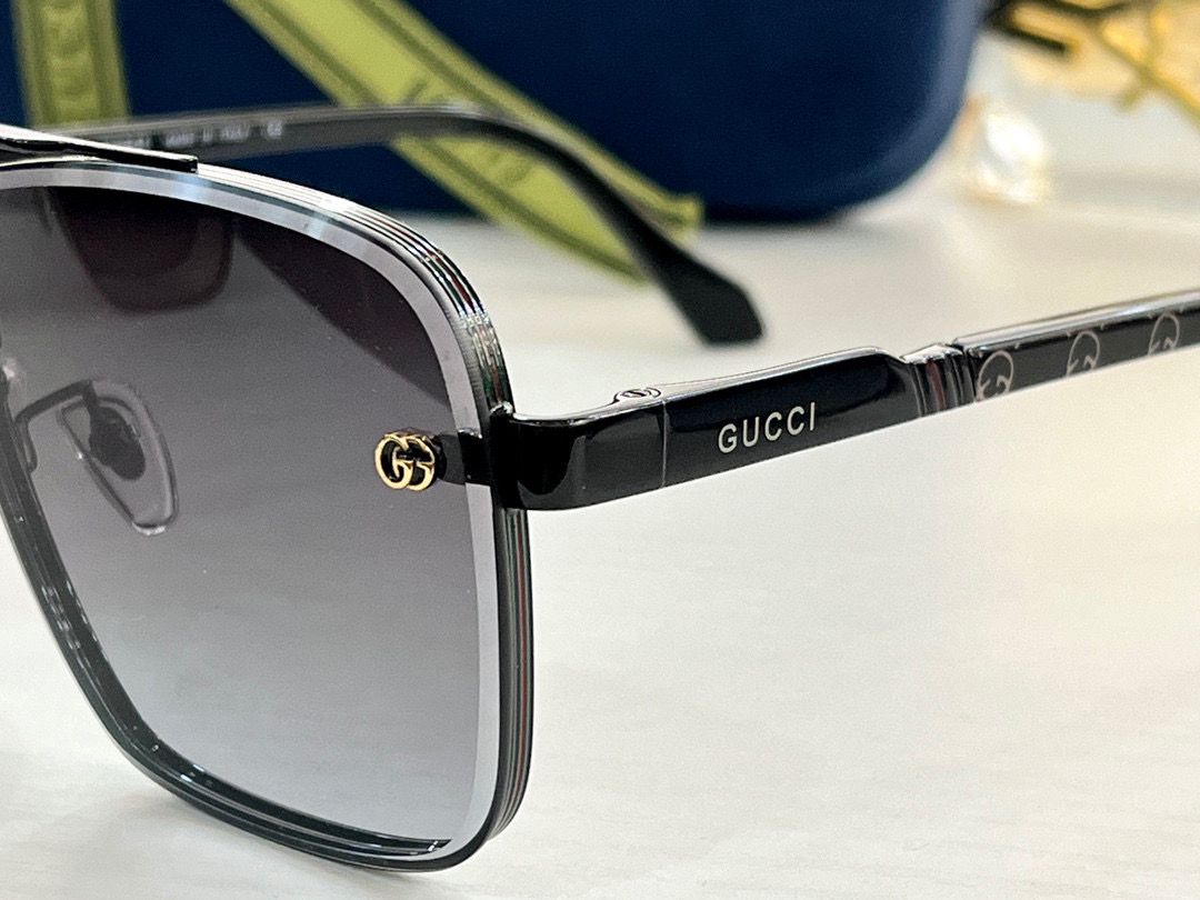 Gucci Square Frame Sunglasses