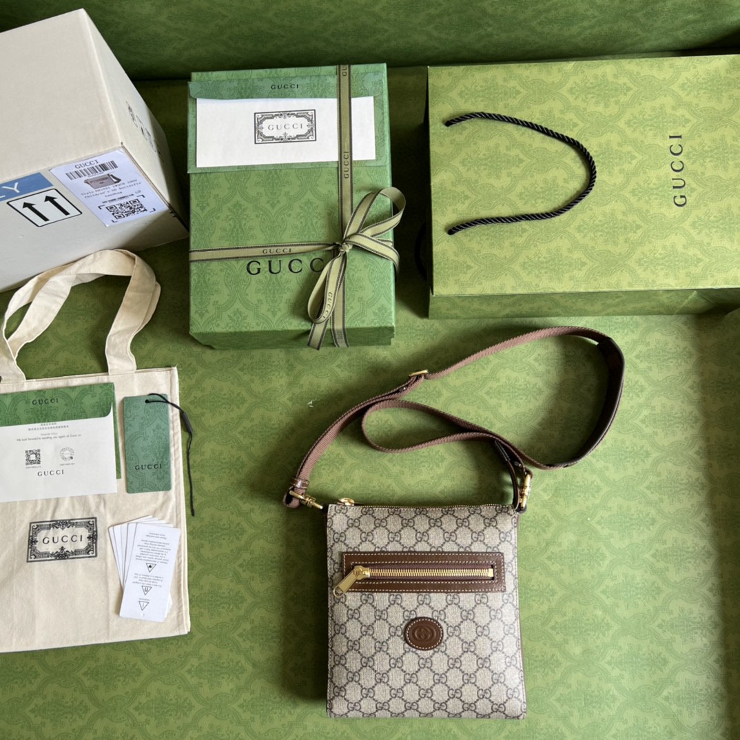 Gucci Supreme Messenger Bag Beige And Ebony GG Supreme Canvas For Women 9.3in/23.5cm GG 681021 92THG 8563