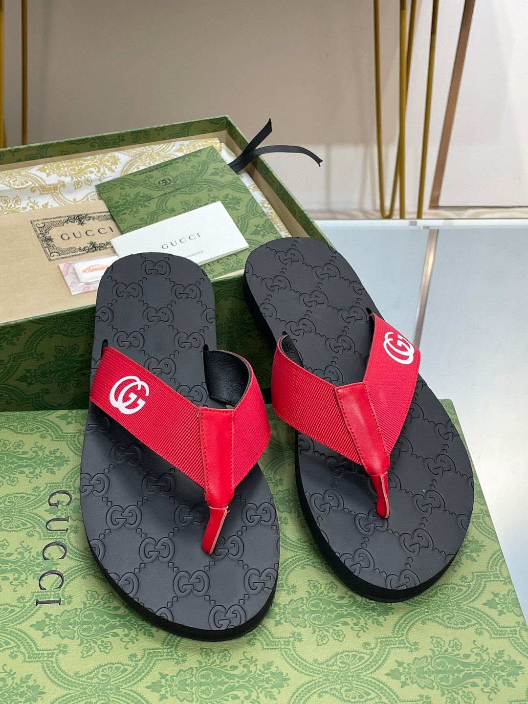Gucci Thong Sandal Red For Men