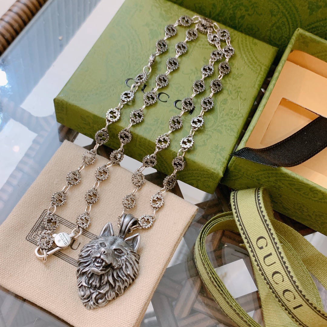 Gucci Wolf Head Necklace Silver Tone For Women