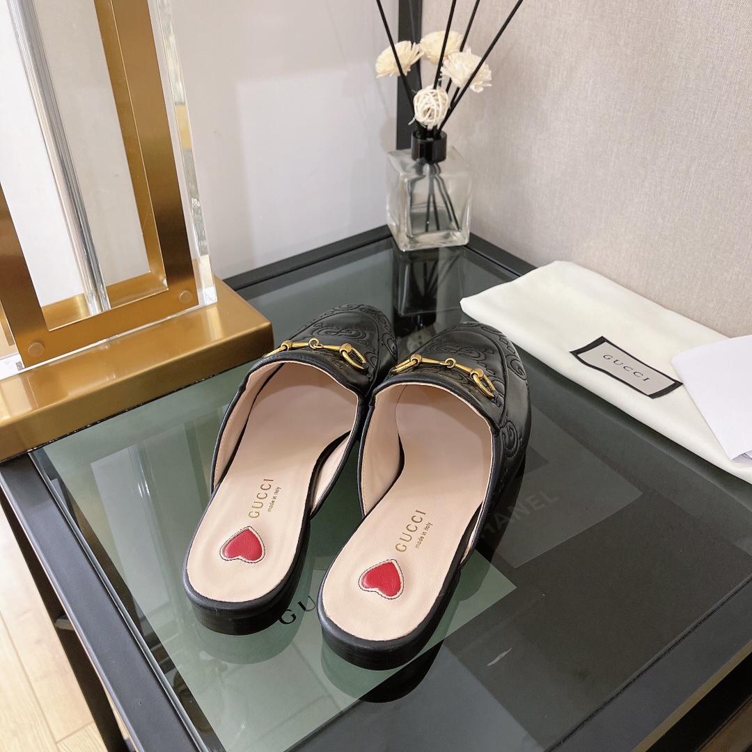 Gucci Women’s GG Matelasse Princetown Slipper Black For Women GG
