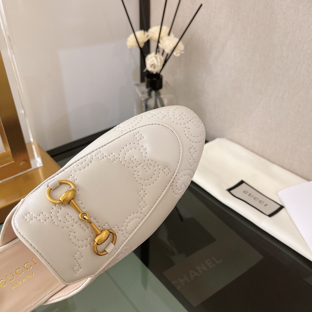 Gucci Women’s GG Matelasse Princetown Slipper White For Women GG 699901 BKO60 9124