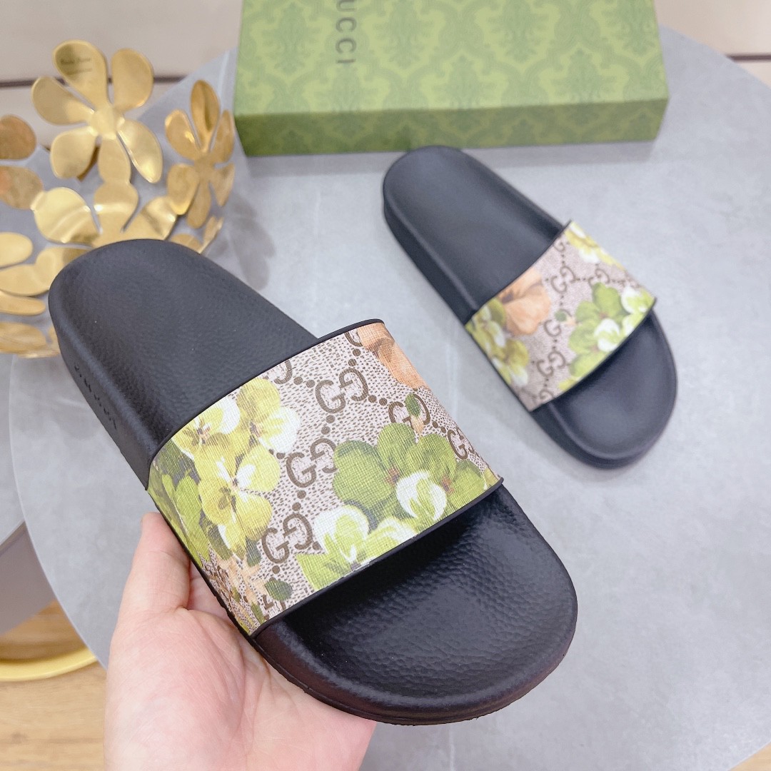 Gucci Women’s GG Pursuit Floral Slider Green For Women 407345