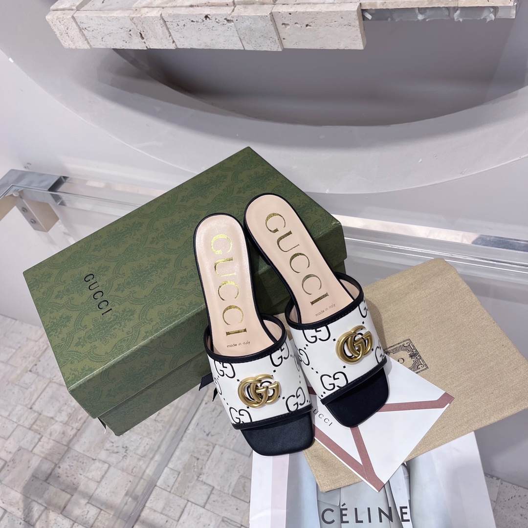 Gucci Women’s GG Raffia Effect Slide Black For Women GG