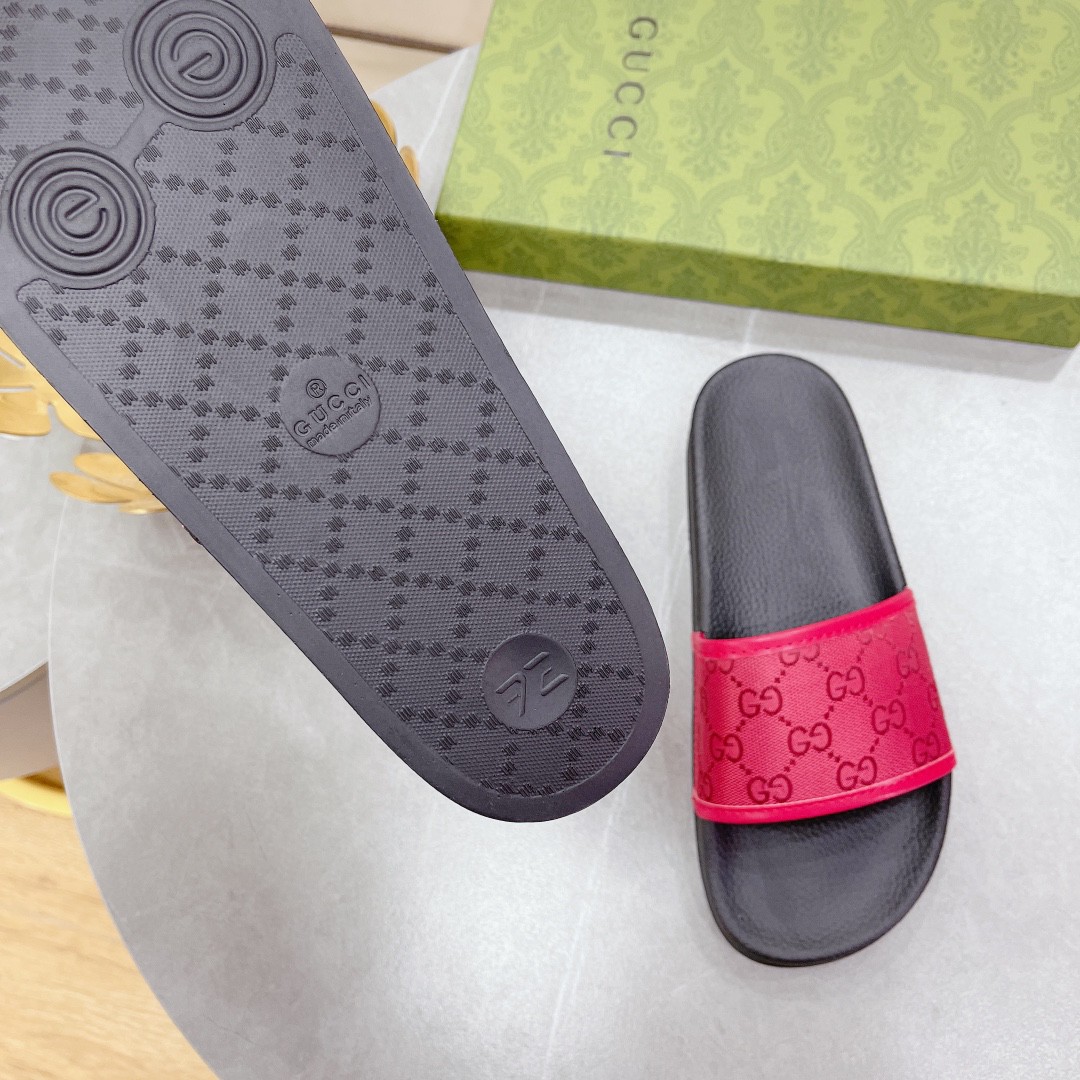 Gucci Women’s GG Slide Sandal Red For Women 407345