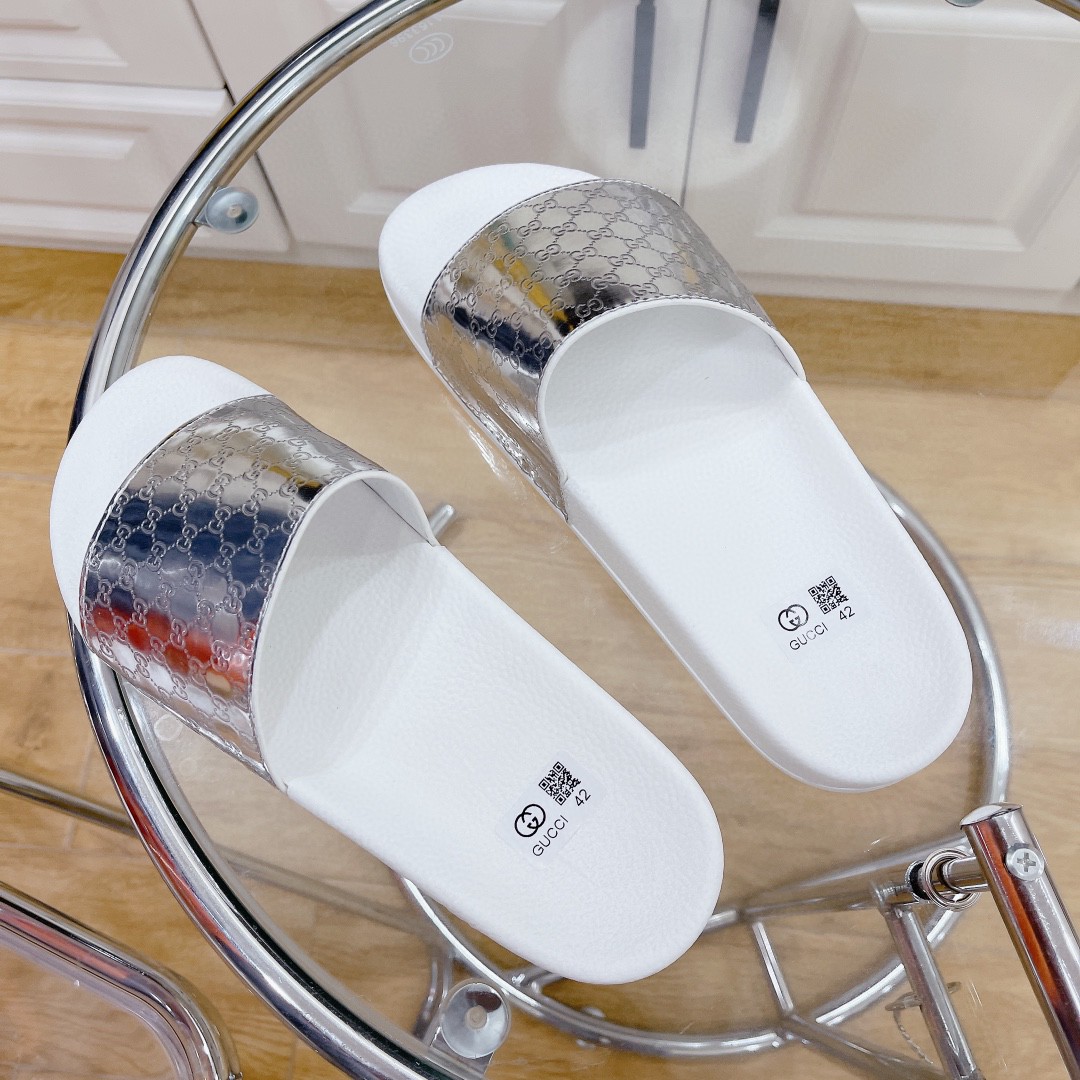 Gucci Women’s GG Slide Sandal White Silver For Women 407345