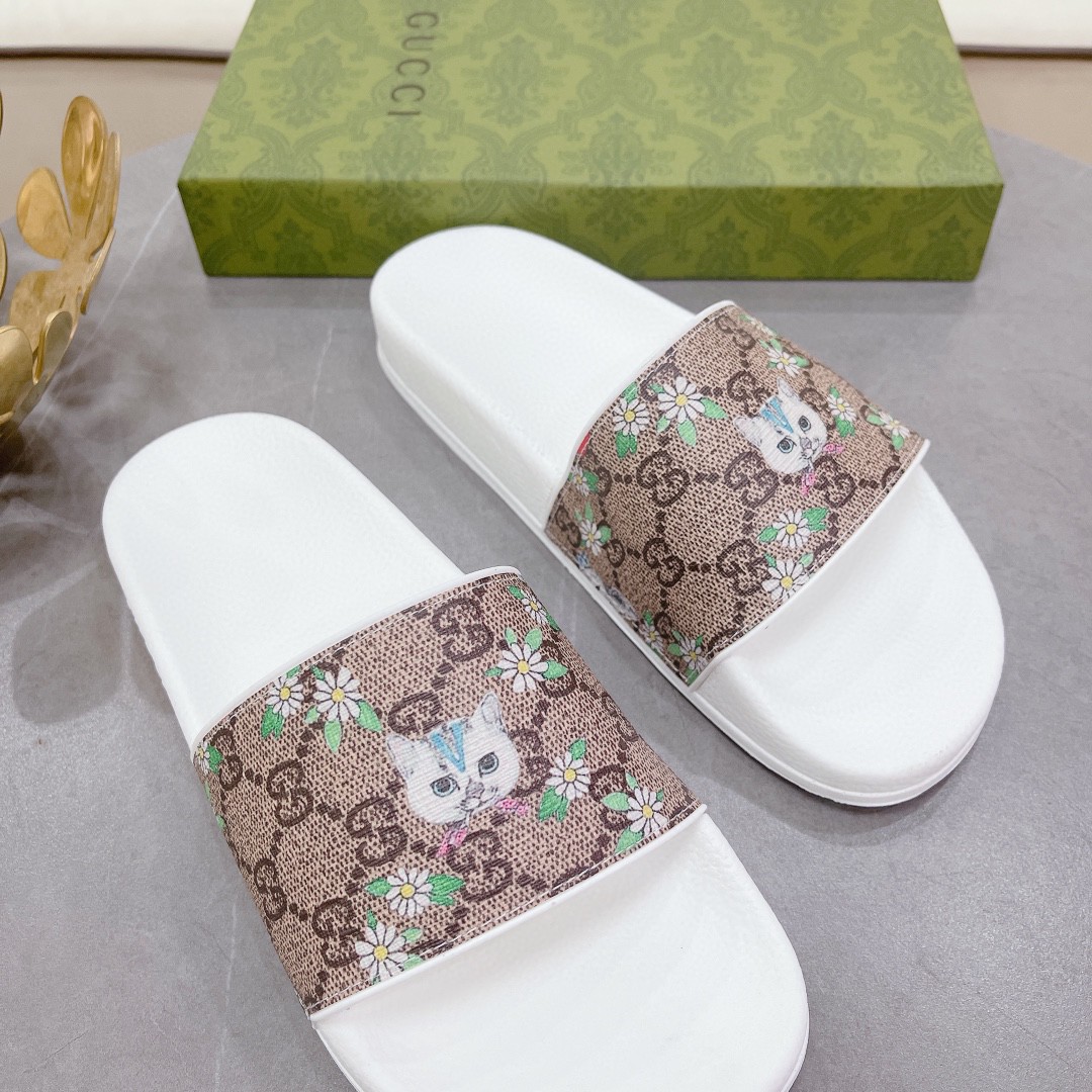 Gucci Women’s GG Slide Sandal With Cat White And Brown For Women 407345