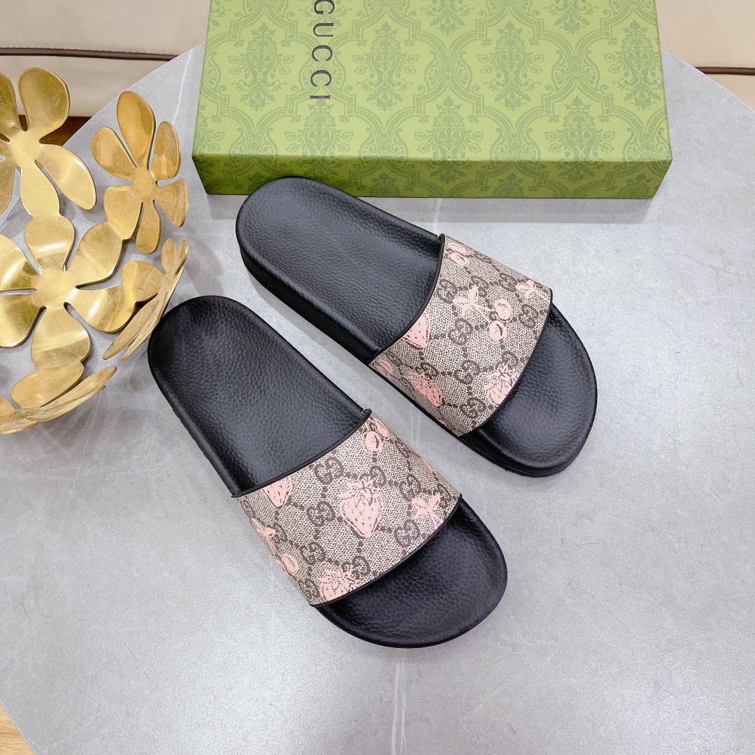 Gucci Women’s GG Slide Sandal With Strawberry And Cherry Black For Women 407345