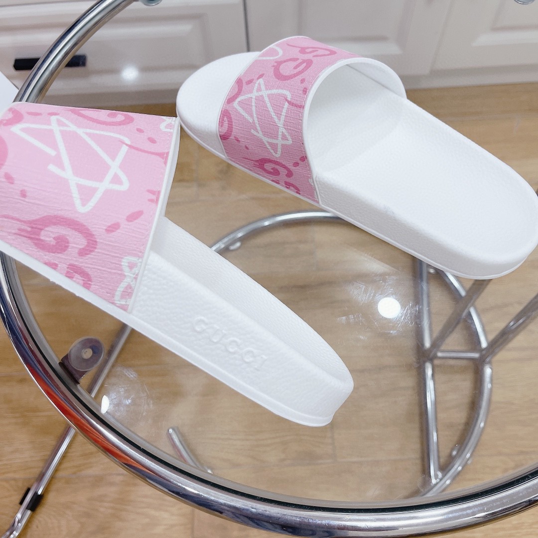 Gucci Women’s GG Stars Print Slide Sandal Pink And White For Women 408508