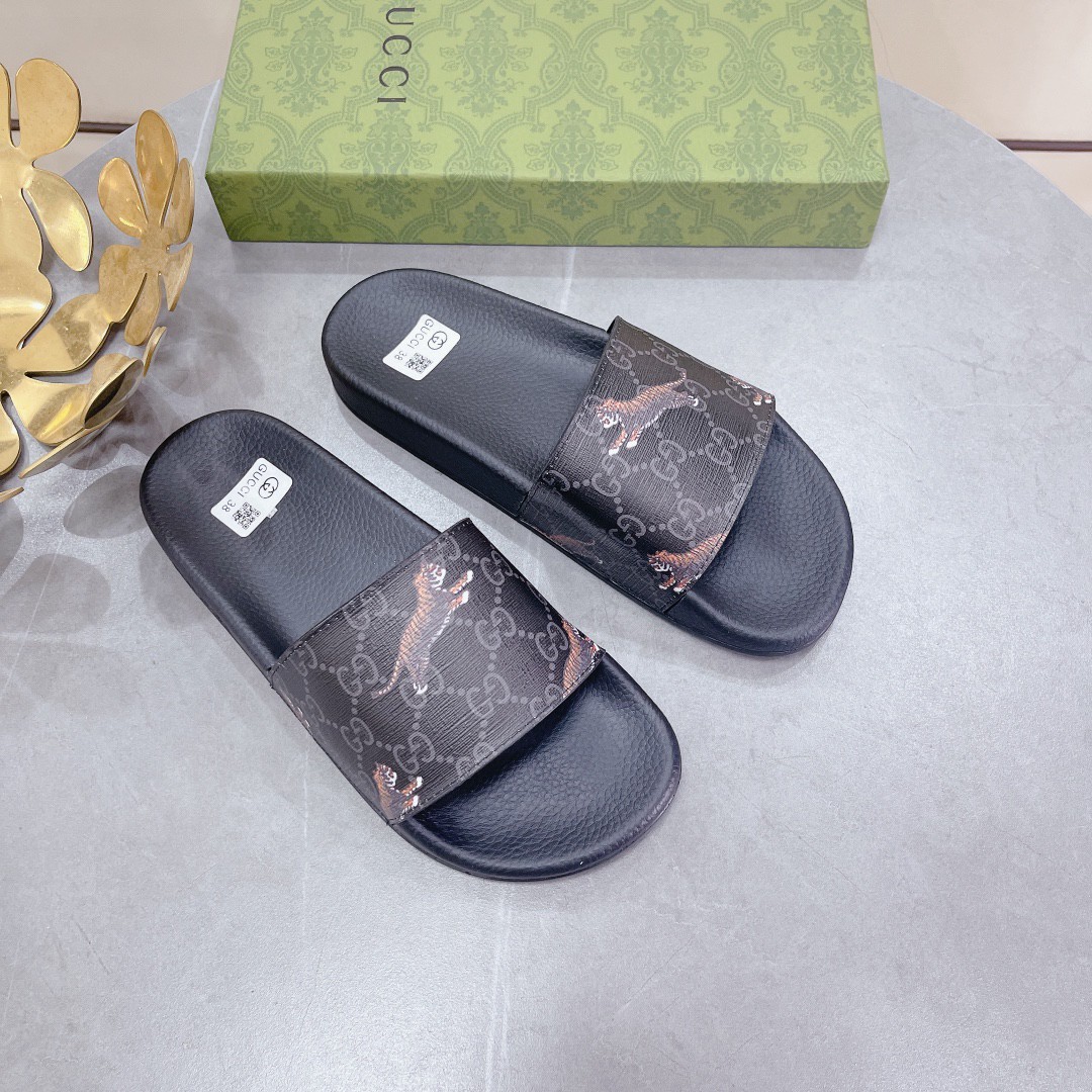 Gucci Women’s GG Supreme Slide Tiger Black For Women 407345 G0K00 1084