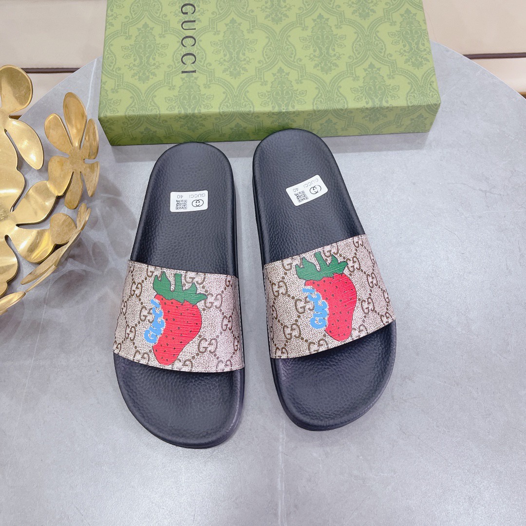 Gucci Women’s GG Supreme Slides With Gucci Strawberry Black And Gray For Women 408508 G2200