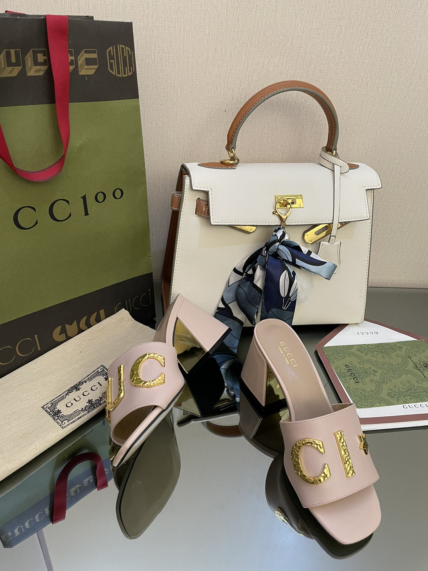 Gucci Women’s ‘Gucci’ Slide Sandal Light Pink For Women GG
