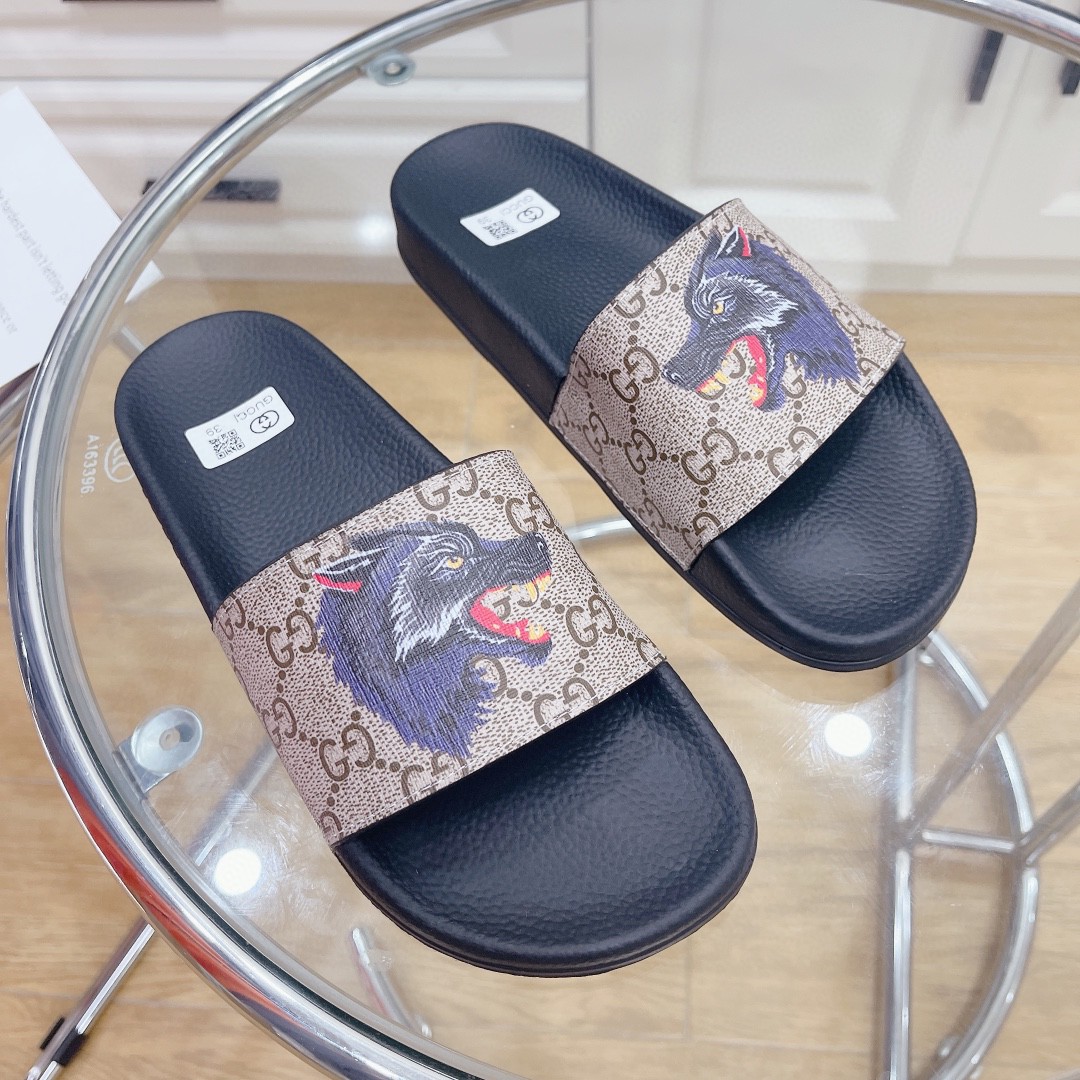 Gucci Women’s Gucci Supreme Slides With Wolf Black And Gray For Women 408508