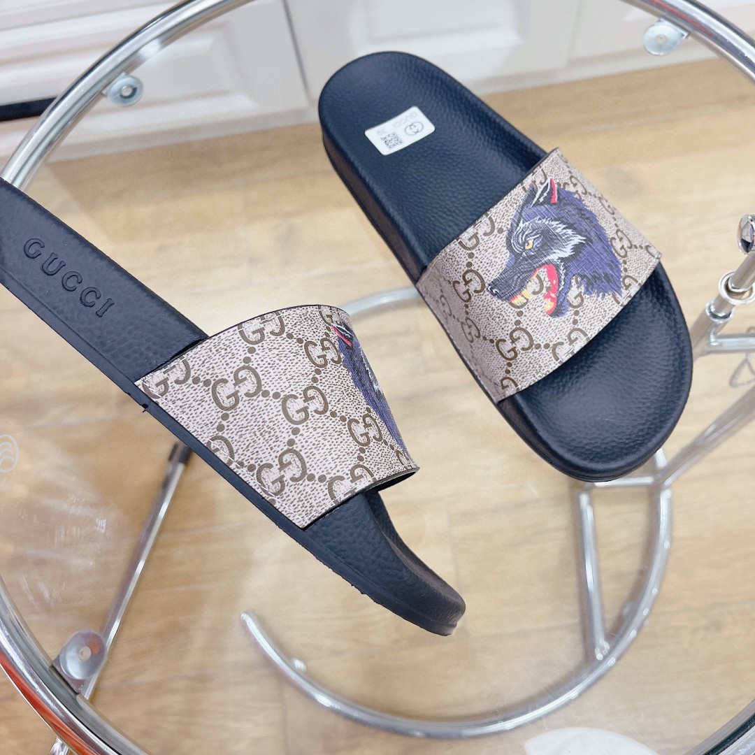 Gucci Women’s Gucci Supreme Slides With Wolf Black And Gray For Women 408508