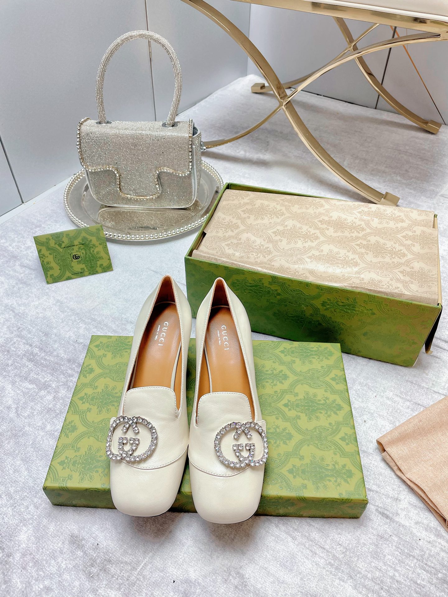 Gucci Women’s Mid-Heel Pump With GG Logo White For Women GG